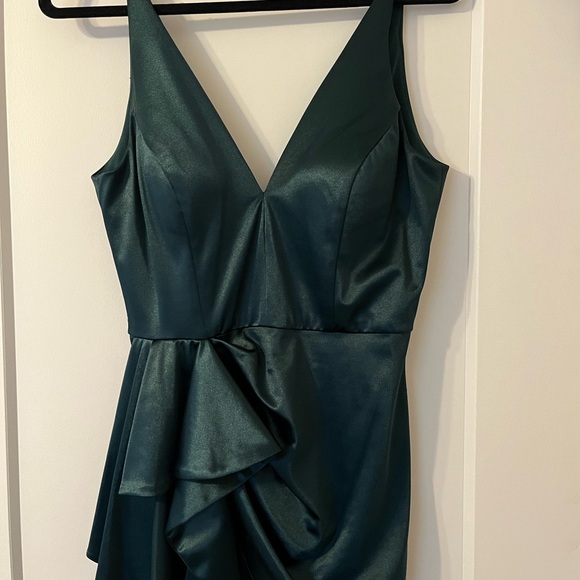 Elegant Hunter Green Long Dress - Picture 3 of 5